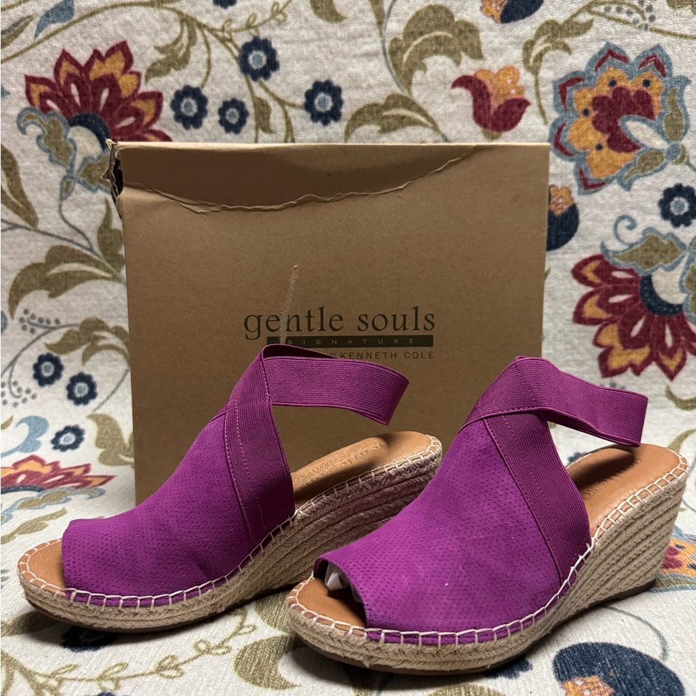 Kenneth Cole Bright Pink Suede Wedge Sandals